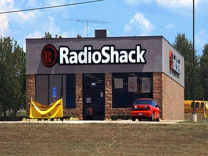 RadioShack shuts down more than 1,000 stores across US
