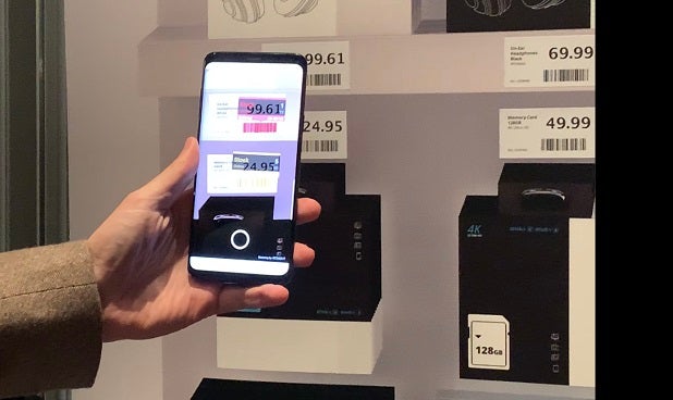 Connecting the digital with the physical world: AR in retail