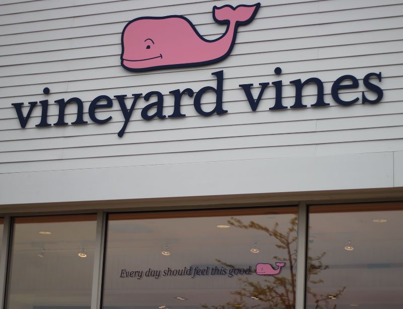 Covid-19: Vineyard Vines closes stores over outbreak