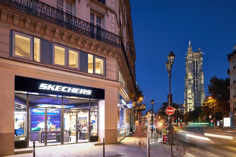 dulce choque Correctamente Skechers opens new flagship store on Rue de Rivoli, France