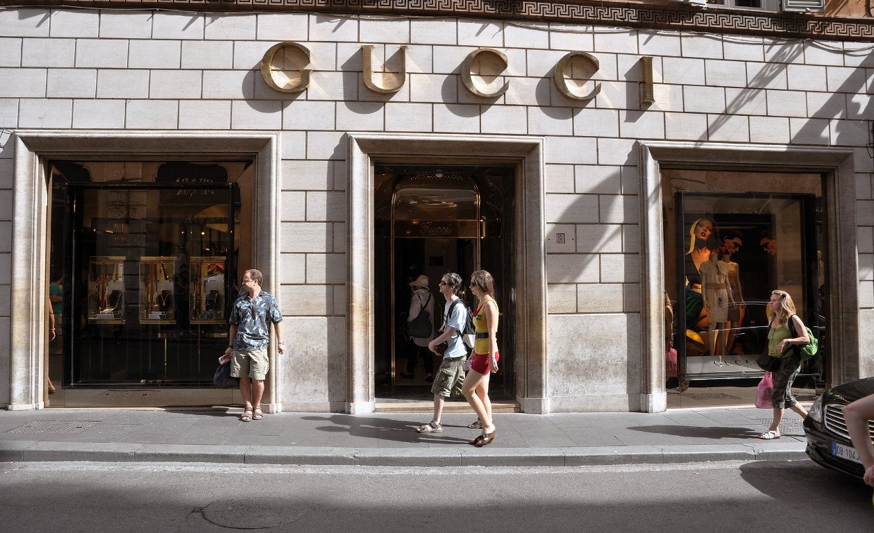 terrasse drøm chant The RealReal, Gucci partner to launch online shop