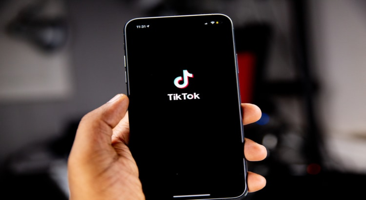 TikTok Expands into eCommerce with Live Shopping Event