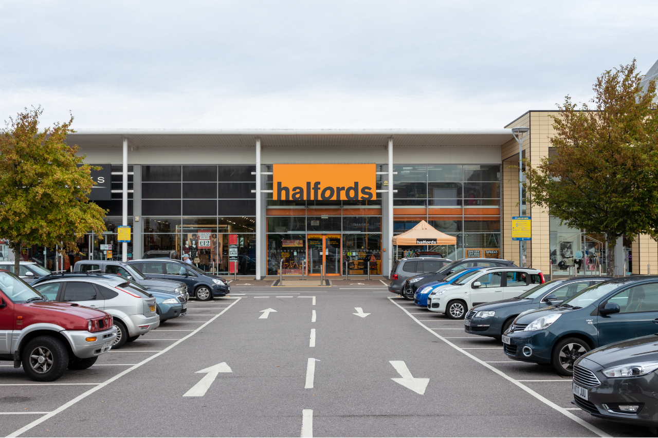Supply chain issues curb Halfords’ performance