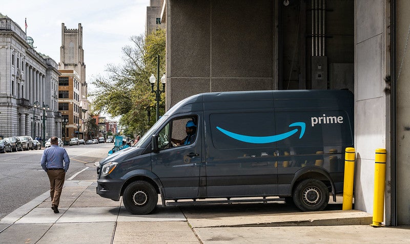Amazon Brazil offers one-day free delivery service