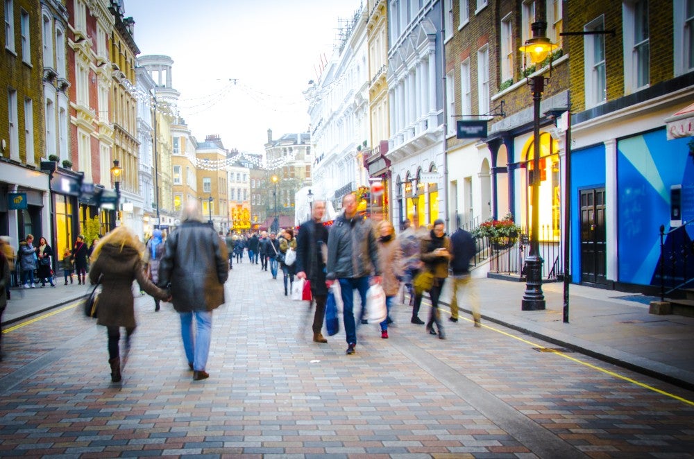 Surge in Omicron cases keeping UK shoppers away from the high street