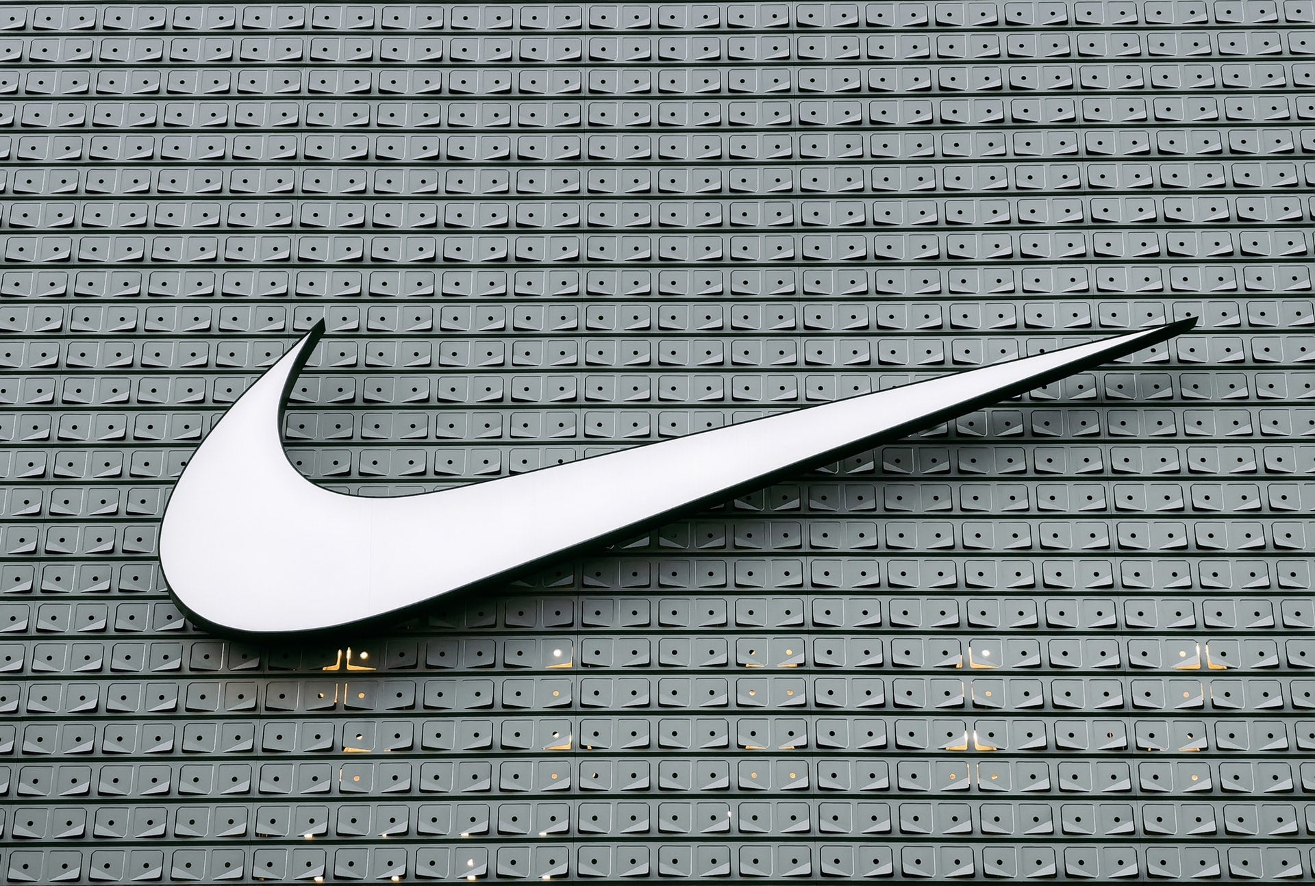 Nike exits Russian market by cancelling IRG franchise contract