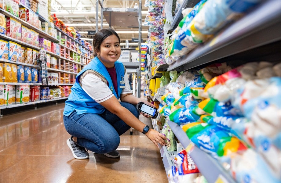 Walmart retomará horas de funcionamento cortadas durante a