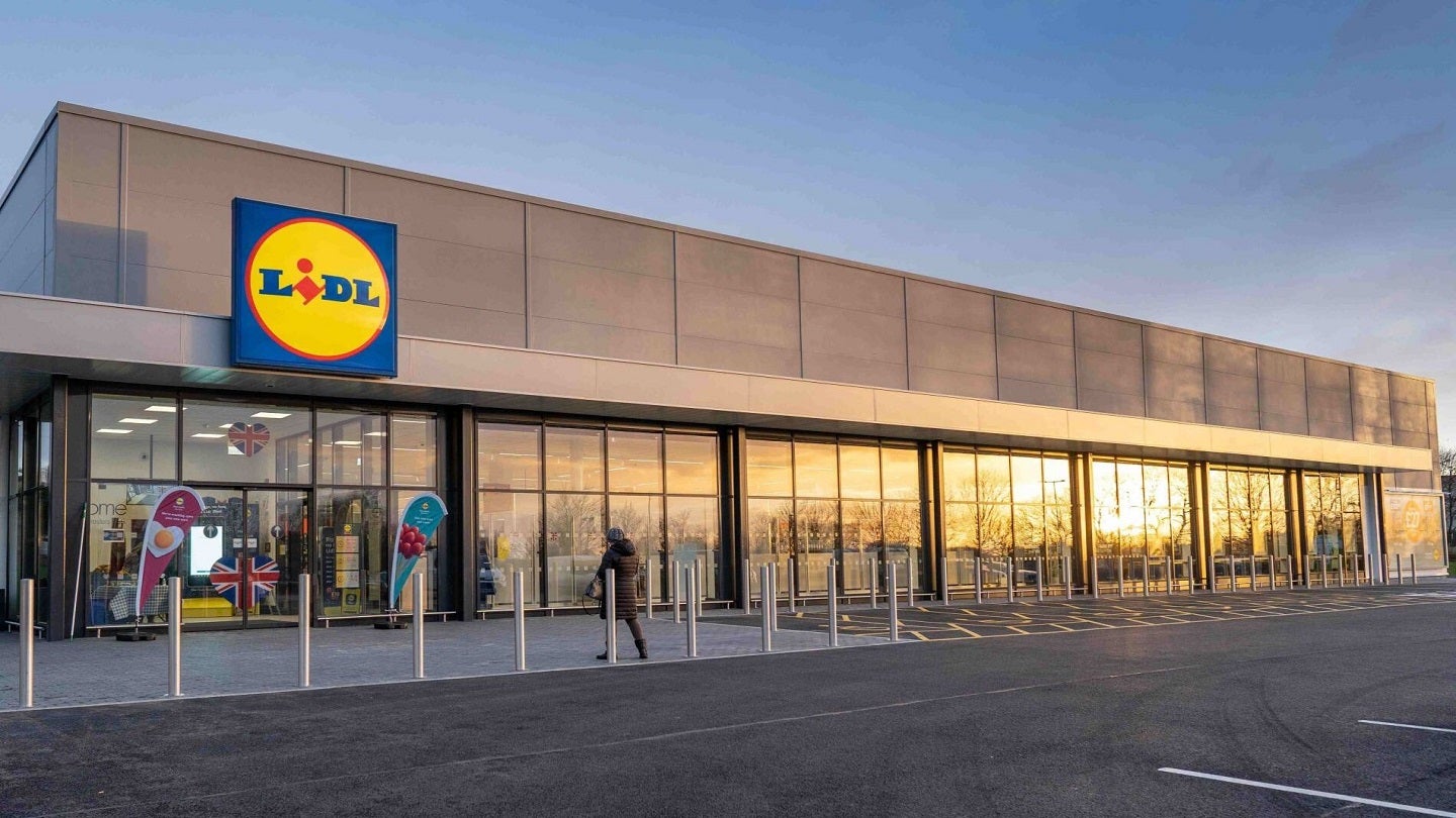 Lidl gb reveals plan for hundreds of new stores