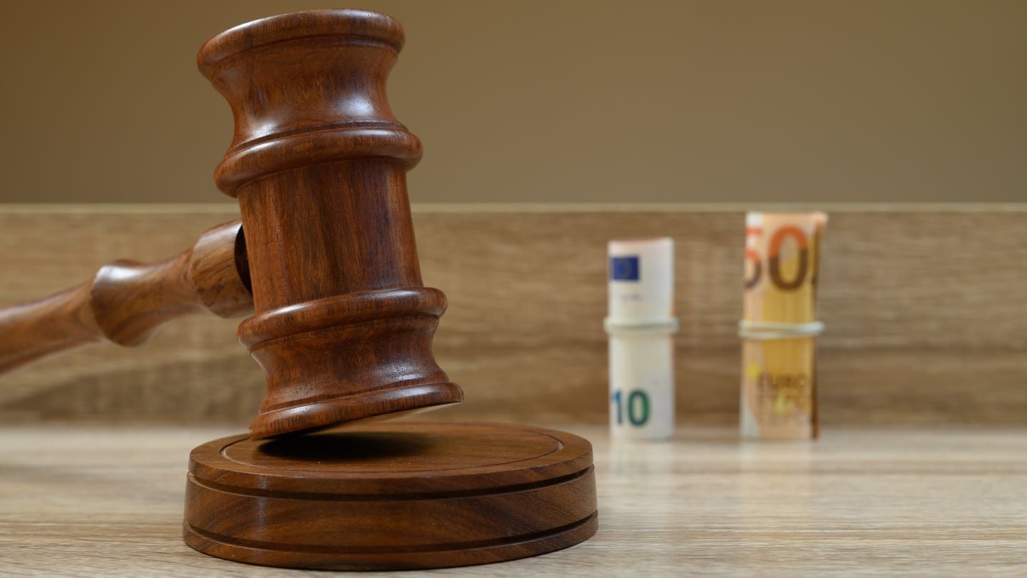 EU fines Gucci, Chloé and Loewe for resale price fixing&nbsp;