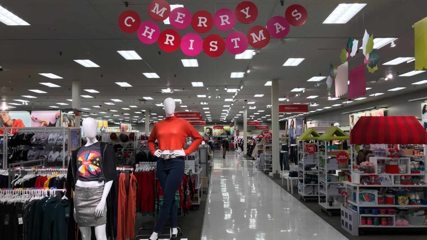 UK Christmas 2025 spending to rise 3.5% despite weak November sales 