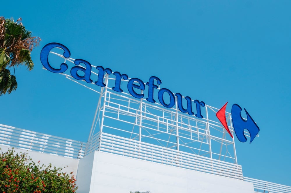 Carrefour trials environmental scores on clothes