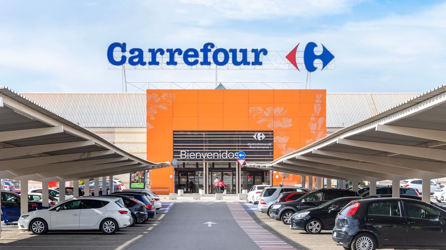 Carrefour enters talks to sell Romanian operations to Paval Holding