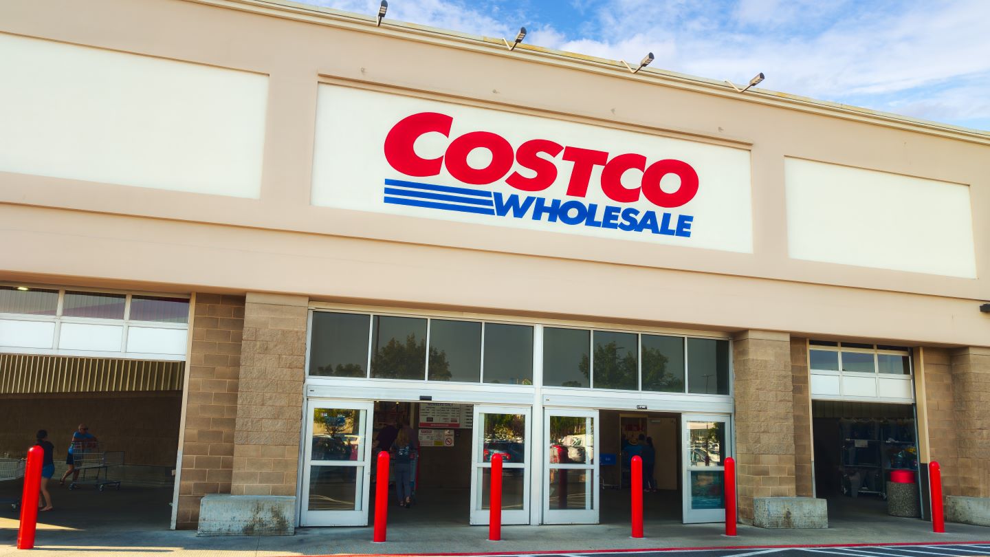 Costco reports higher revenues and net income in Q3
