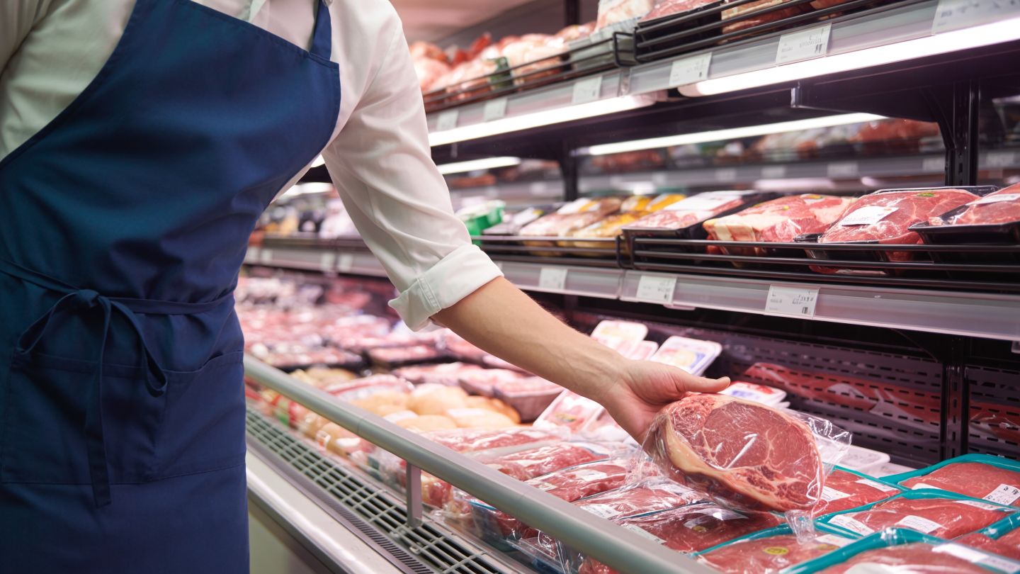 US DOJ widens beef price inquiry to Walmart, Costco and other major retailers