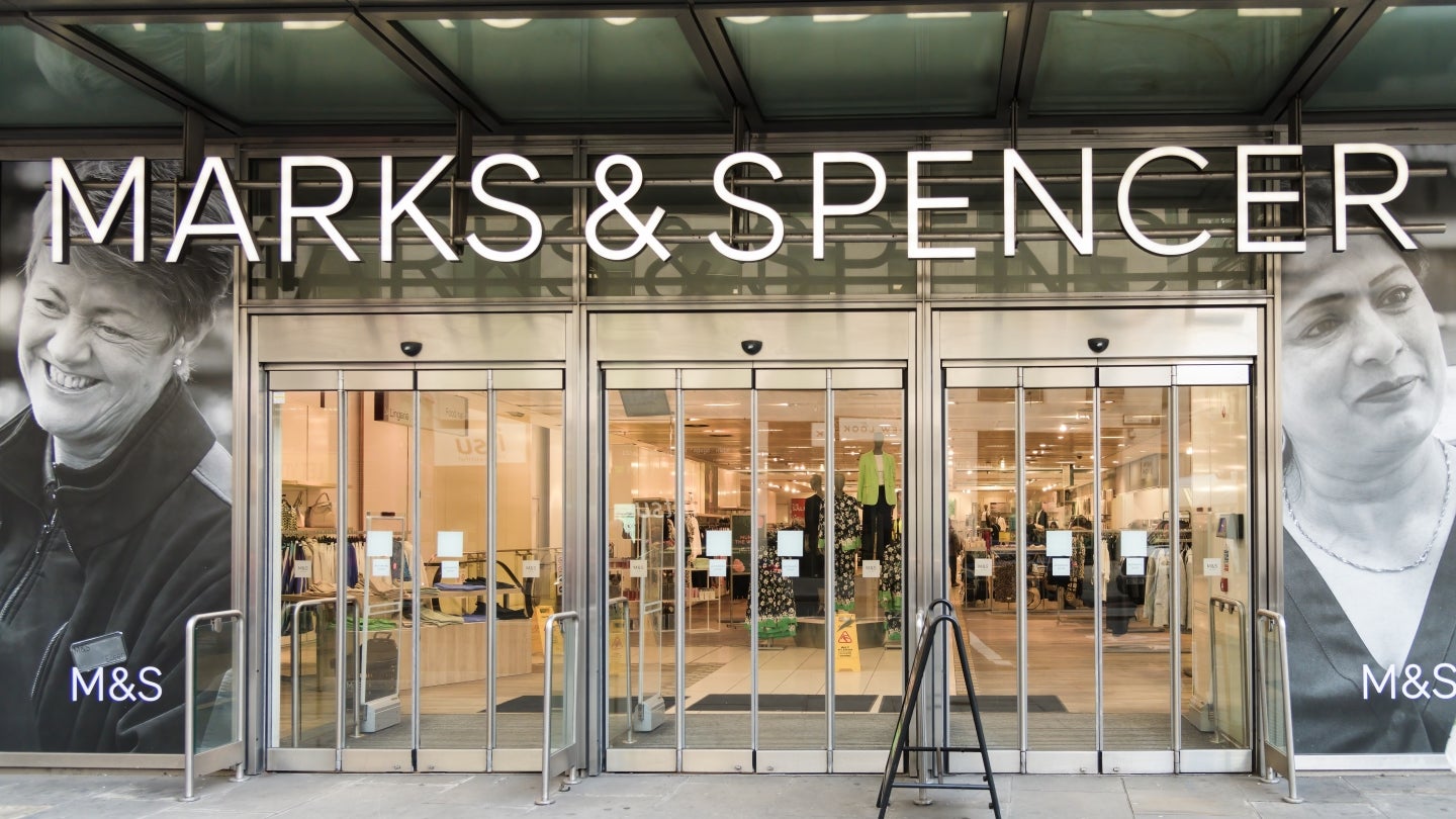 UK retailer M&S to recruit 11,000 Christmas staff